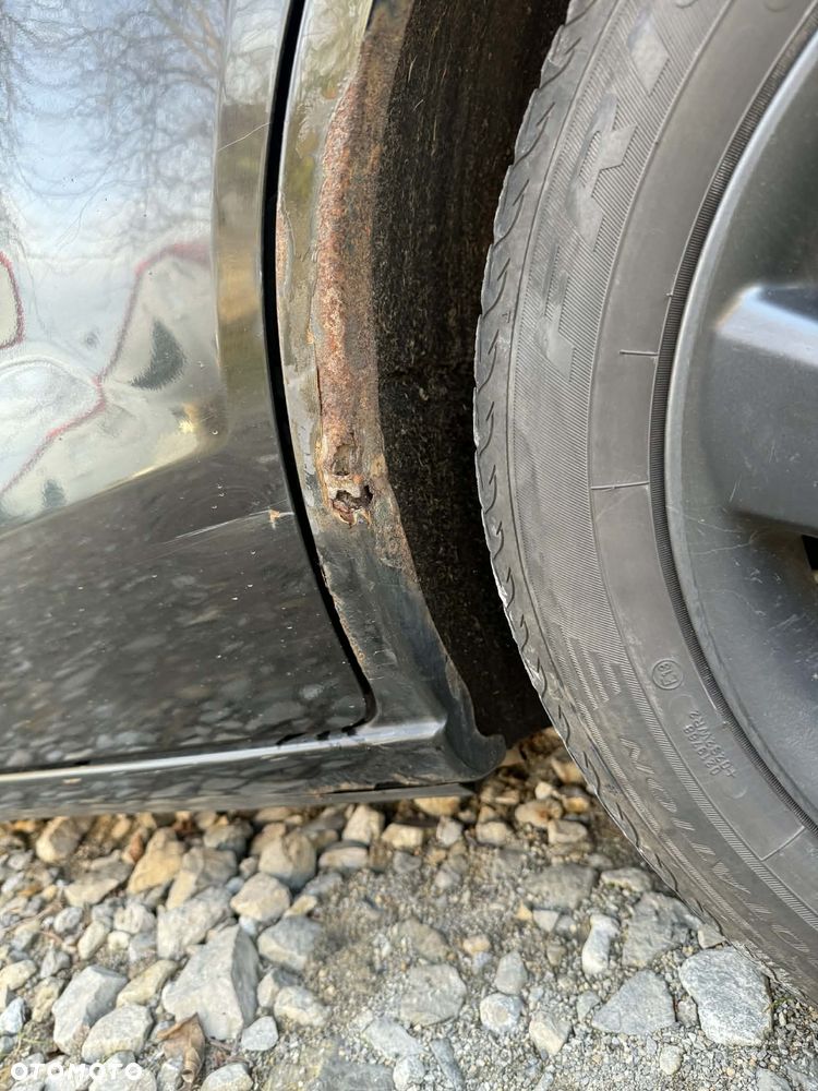 Mazda 5 2.0 Active - 12