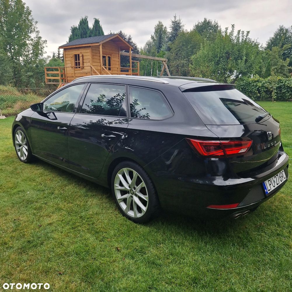 Seat Leon 1.5 TSI ACT OPF FR Black Matt Edition - 5