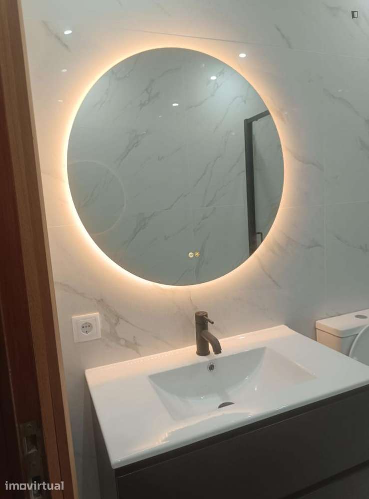 Quarto - localizado em São Mamede de Infesta Porto - Grande imagem: 4/8