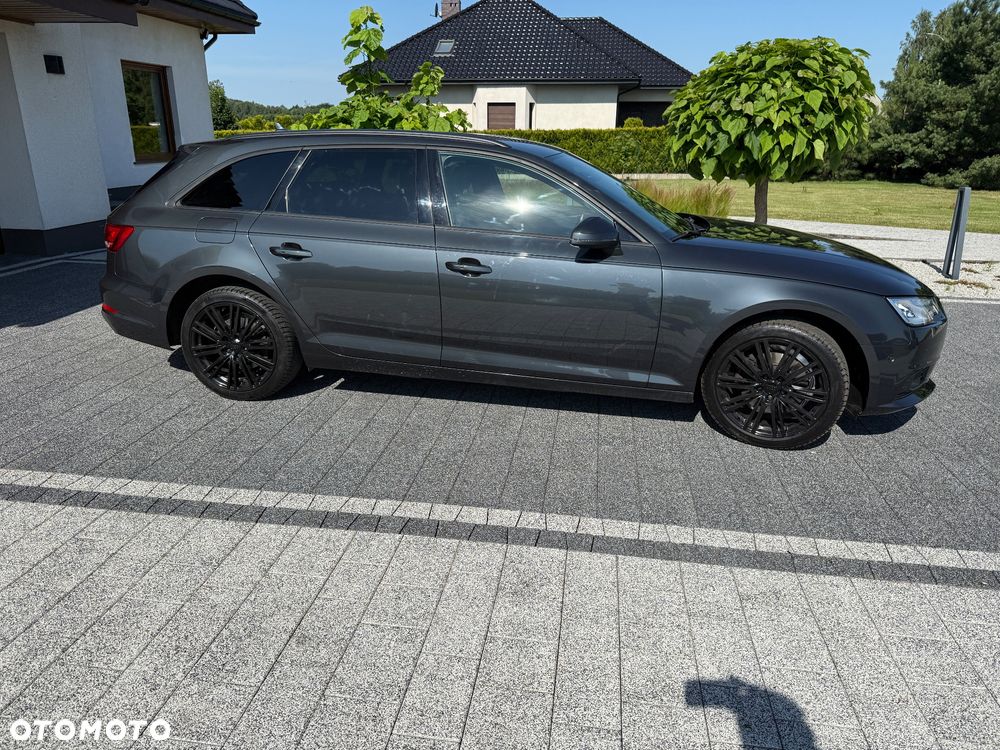 Audi A4 - 4
