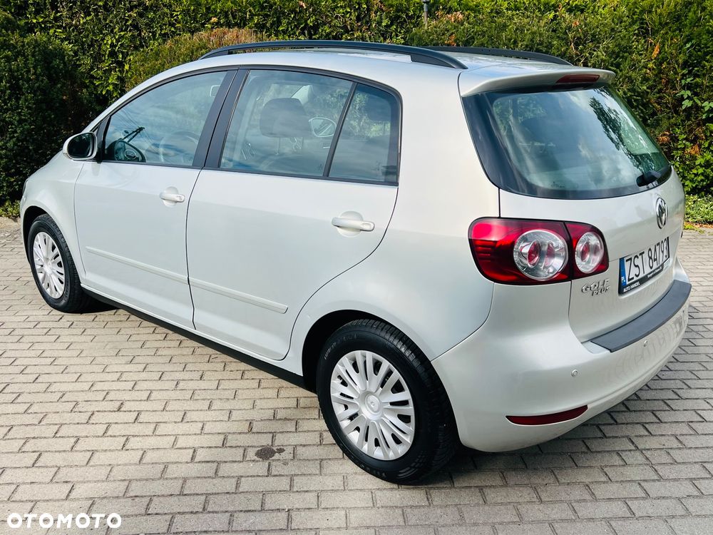Volkswagen Golf Plus - 10