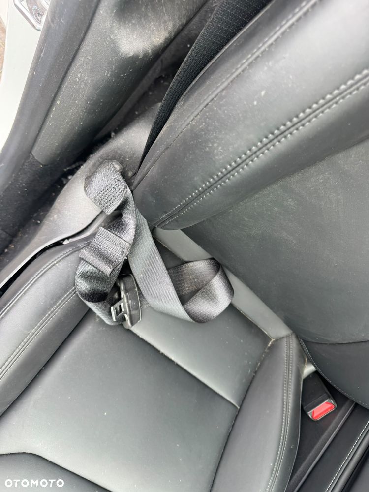 Tesla Model Y 62.5 Standard RWD - 35