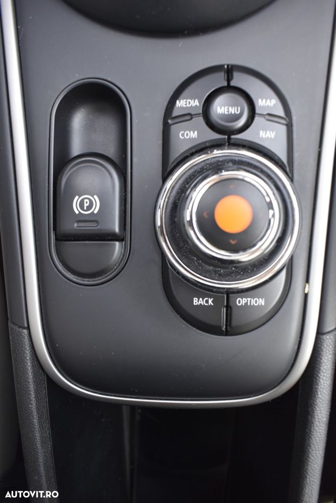 Mini Countryman Cooper SE ALL4 AT - 31