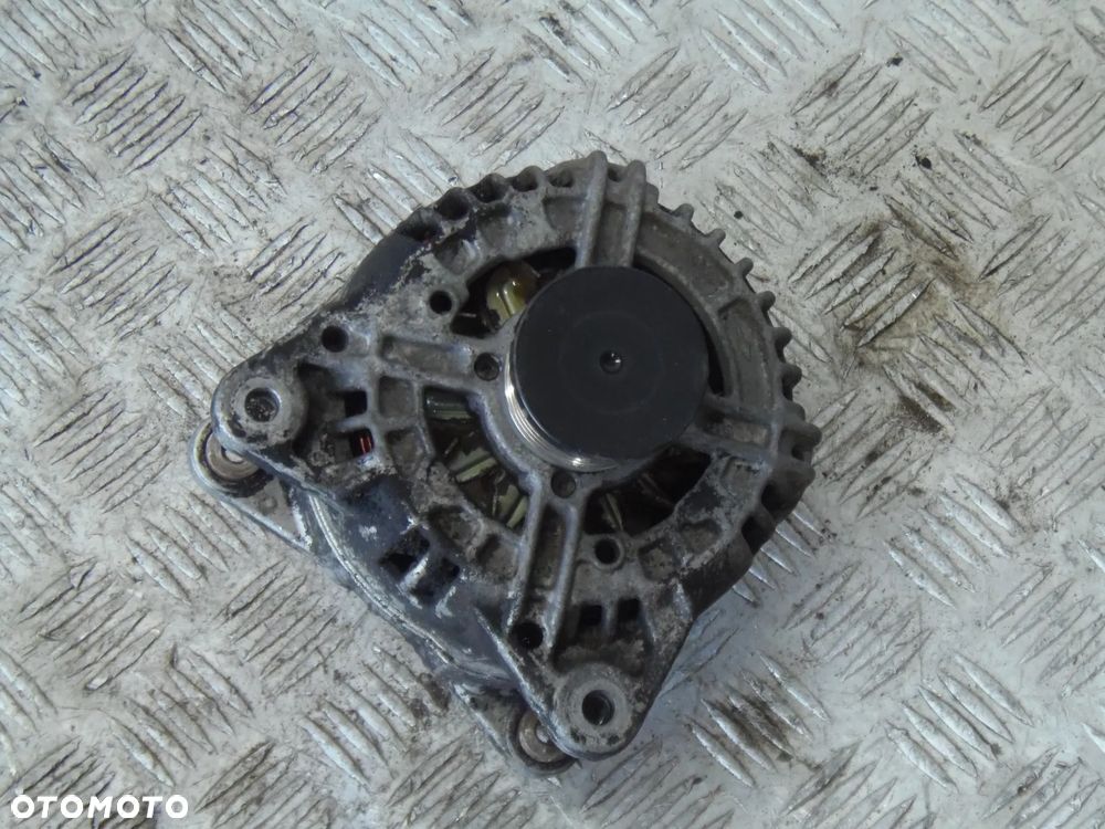 RENAULT LAGUNA II 1.9 DCI ALTERNATOR  0124525047 - 1