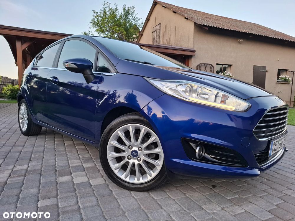 Ford Fiesta - 32