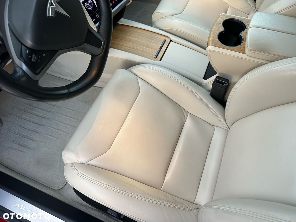 Tesla Model S 100D Allradantrieb Performance - 16