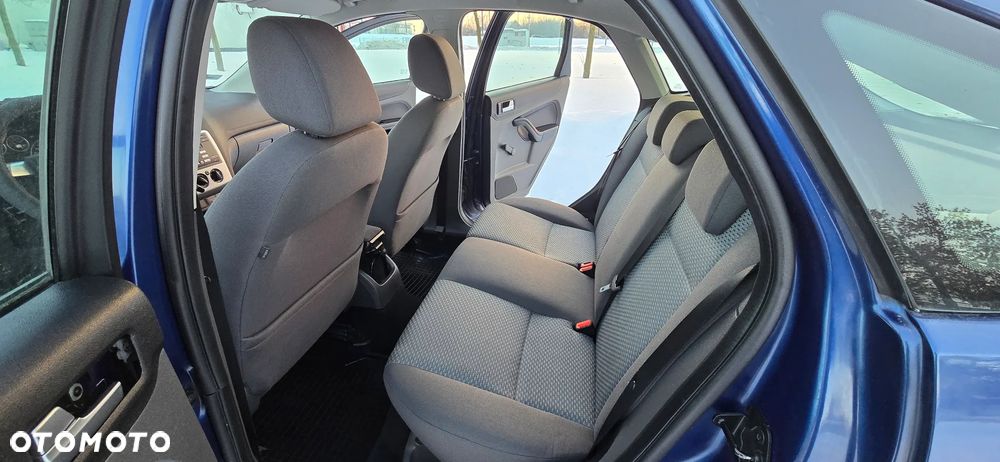 Ford Focus 1.6 16V Sport - 10