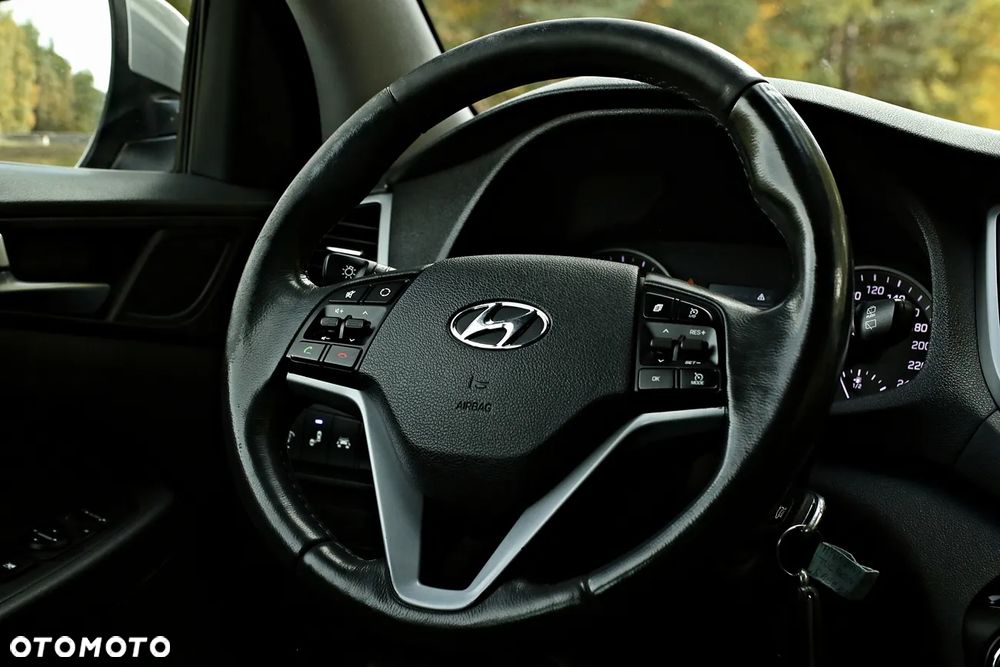 Hyundai Tucson 1.7 CRDI BlueDrive GO 2WD - 34