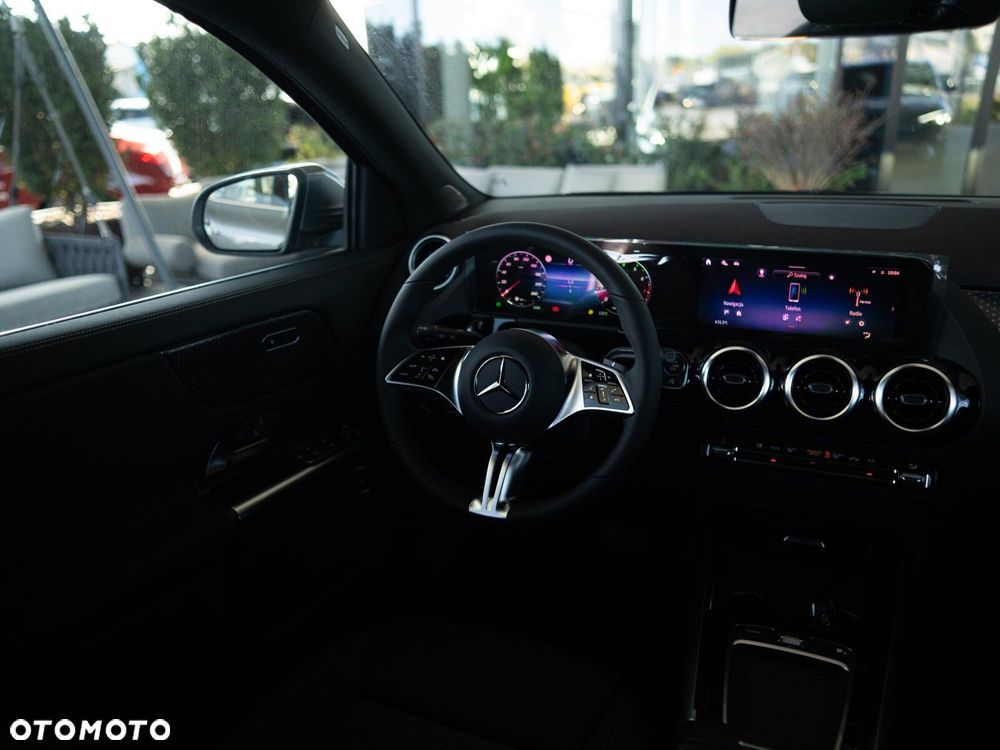 Mercedes-Benz GLA - 17