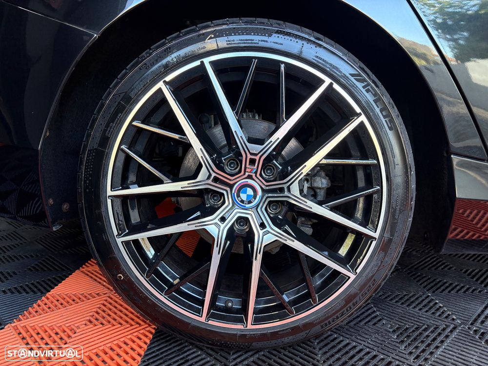 BMW 118 dA Line Sport - 25