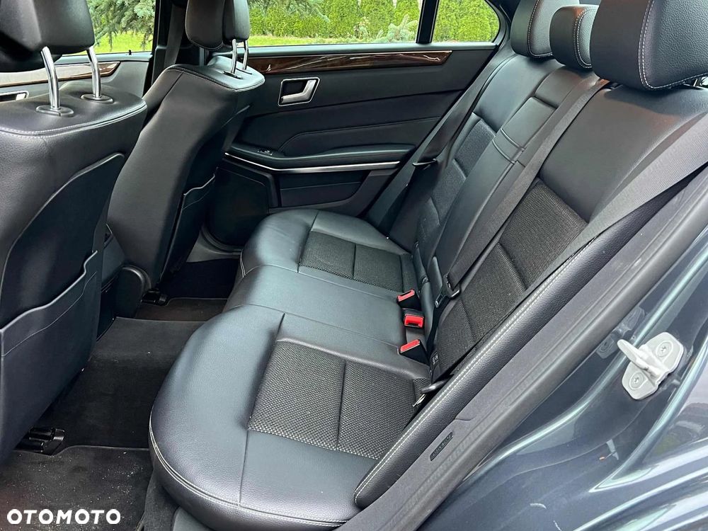 Mercedes-Benz Klasa E - 22