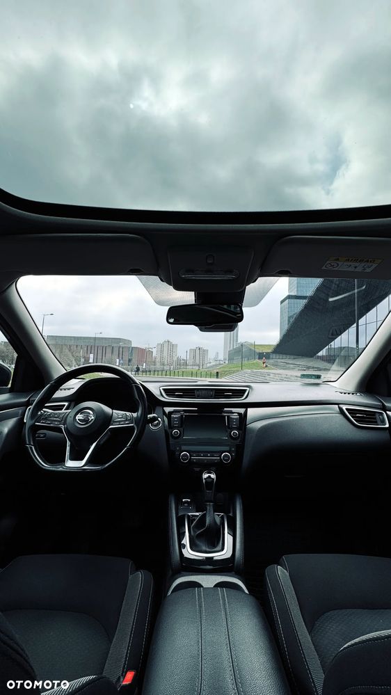Nissan Qashqai 1.3 DIG-T N-Connecta DCT - 11