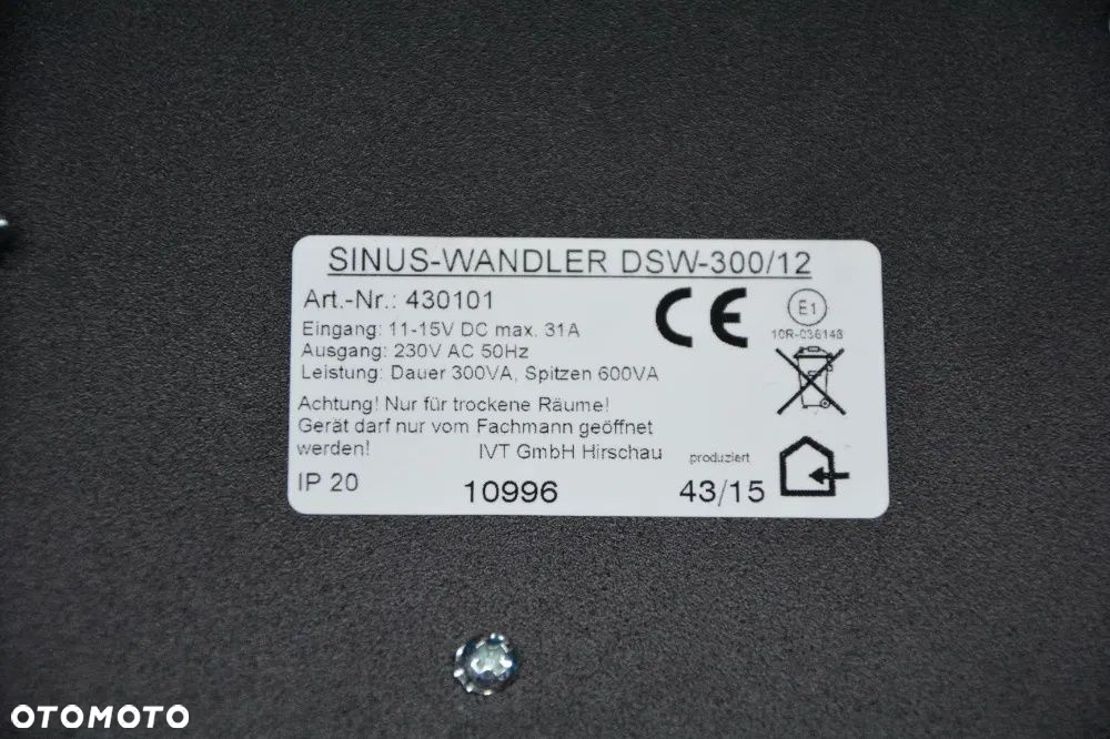 Przetwornica samochodowa IVT DSW-300/12 V FR 300 W 12 V/DC Złącze męsk - 4