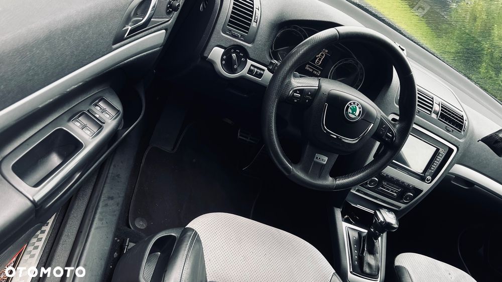 Skoda Octavia 2.0 TDI DPF RS DSG - 6