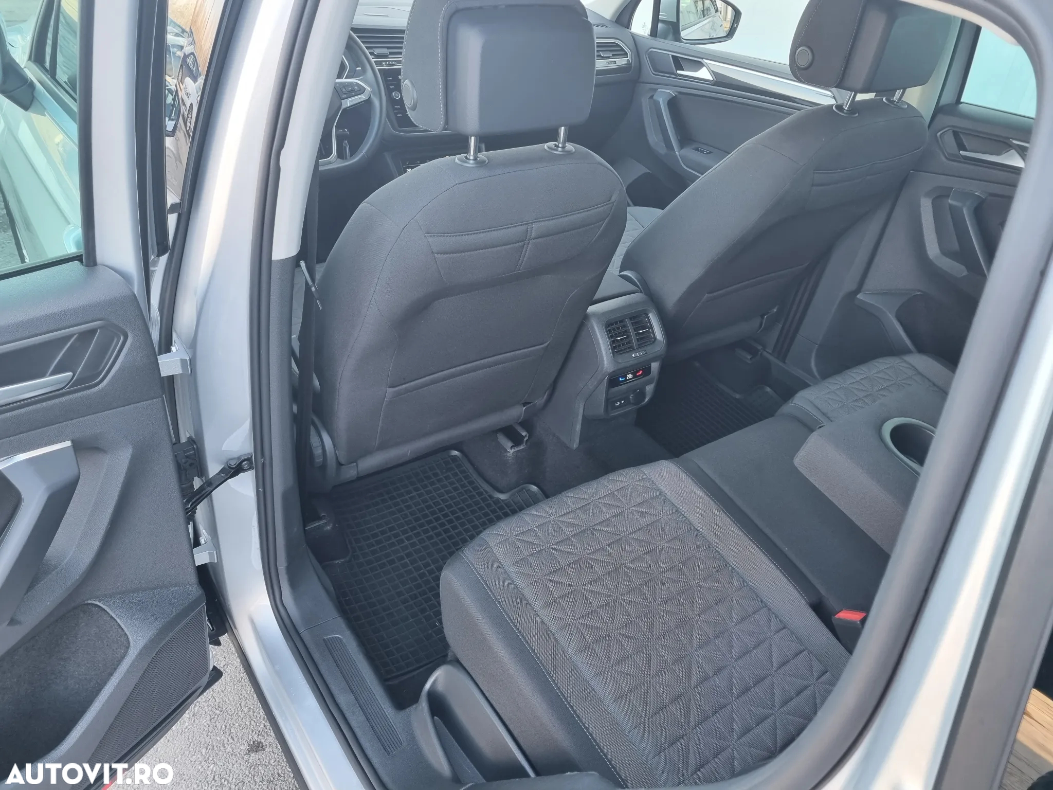 Volkswagen Tiguan 1.5 TSI OPF DSG Life - 12