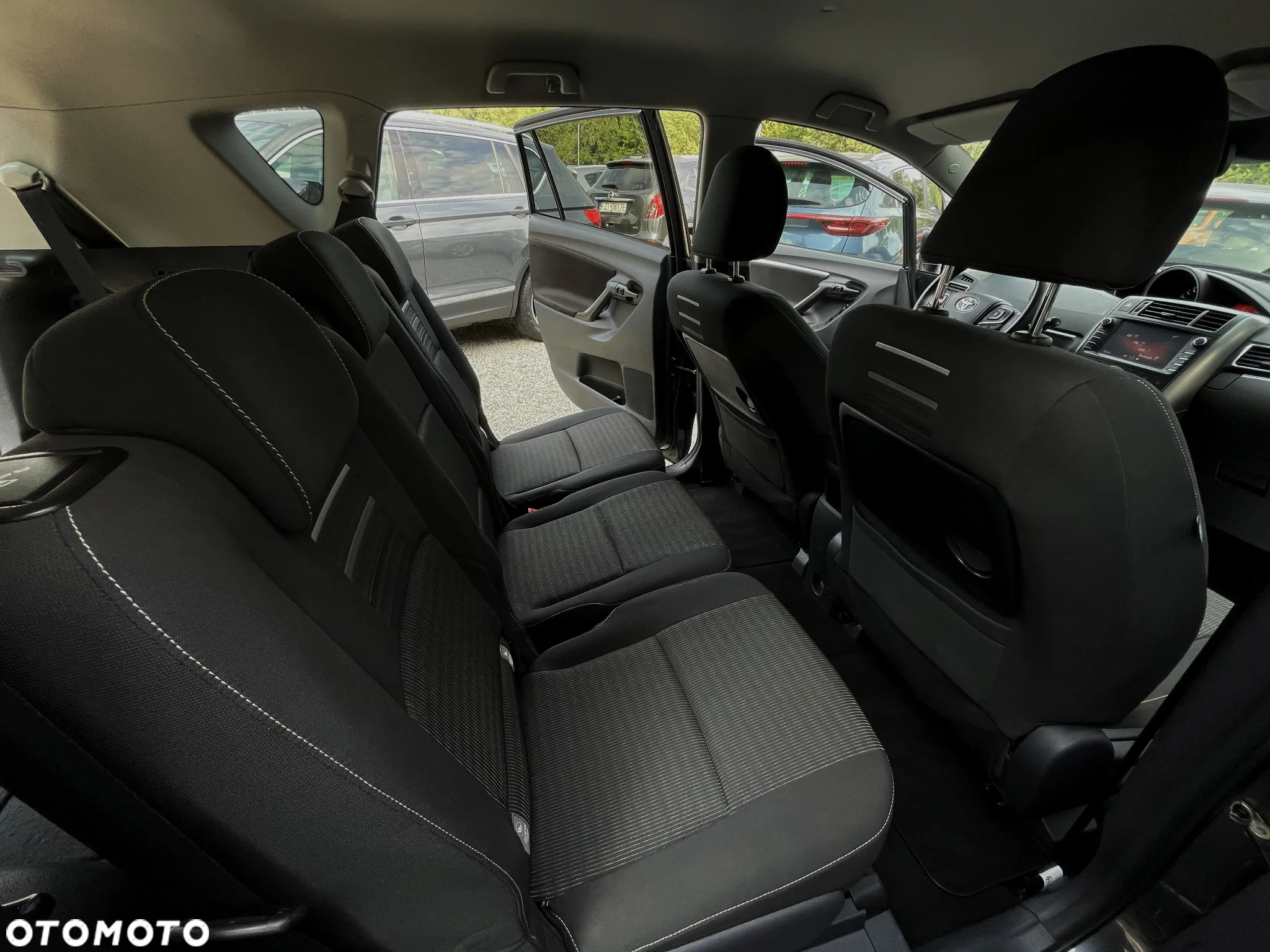 Toyota Verso 1.8 Premium 7os EU6 - 36