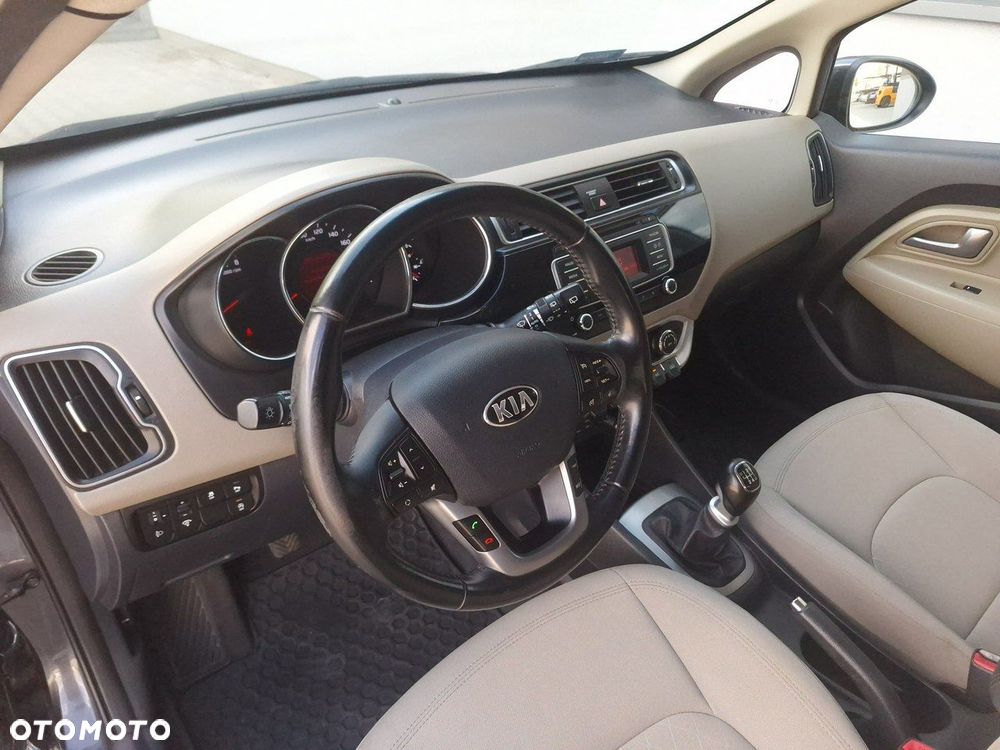 Kia Rio 1.4 XL - 12