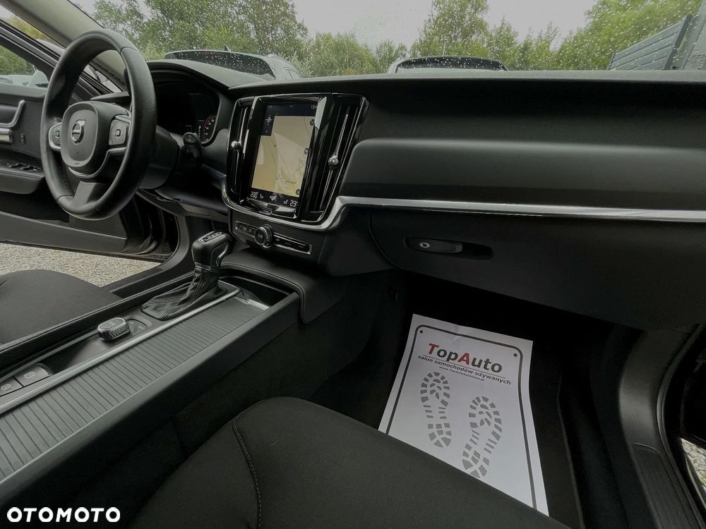 Volvo V90 D4 SCR Momentum - 17