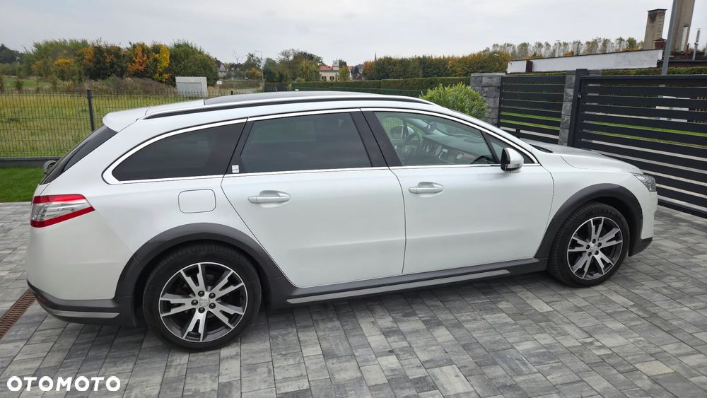 Peugeot 508 RXH Hybrid4 - 11