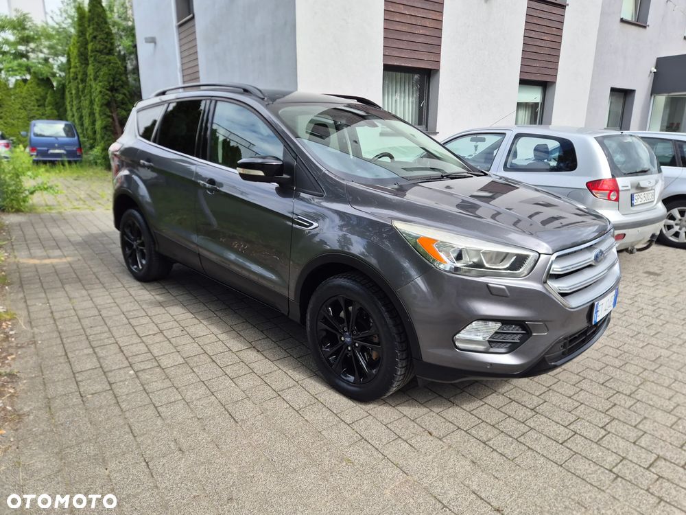 Ford Kuga 1.5 TDCi FWD Titanium - 4