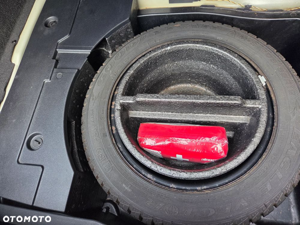 Volkswagen Passat 1.4 TSI BlueMotion Technology Highline - 12