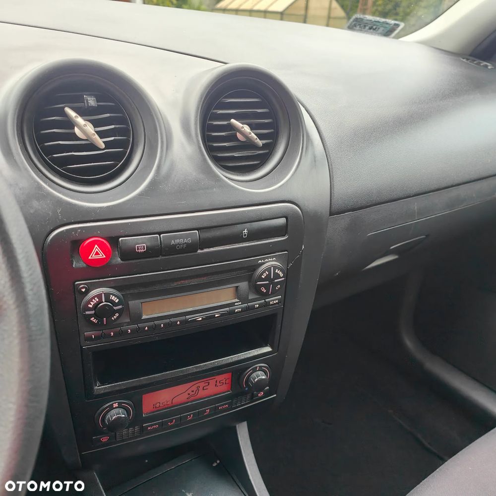Seat Ibiza 1.4 TDI Signo - 8