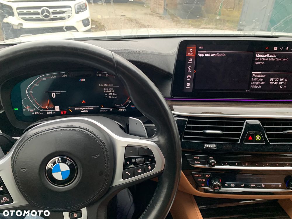 BMW Seria 5 540i xDrive Sport Line - 22