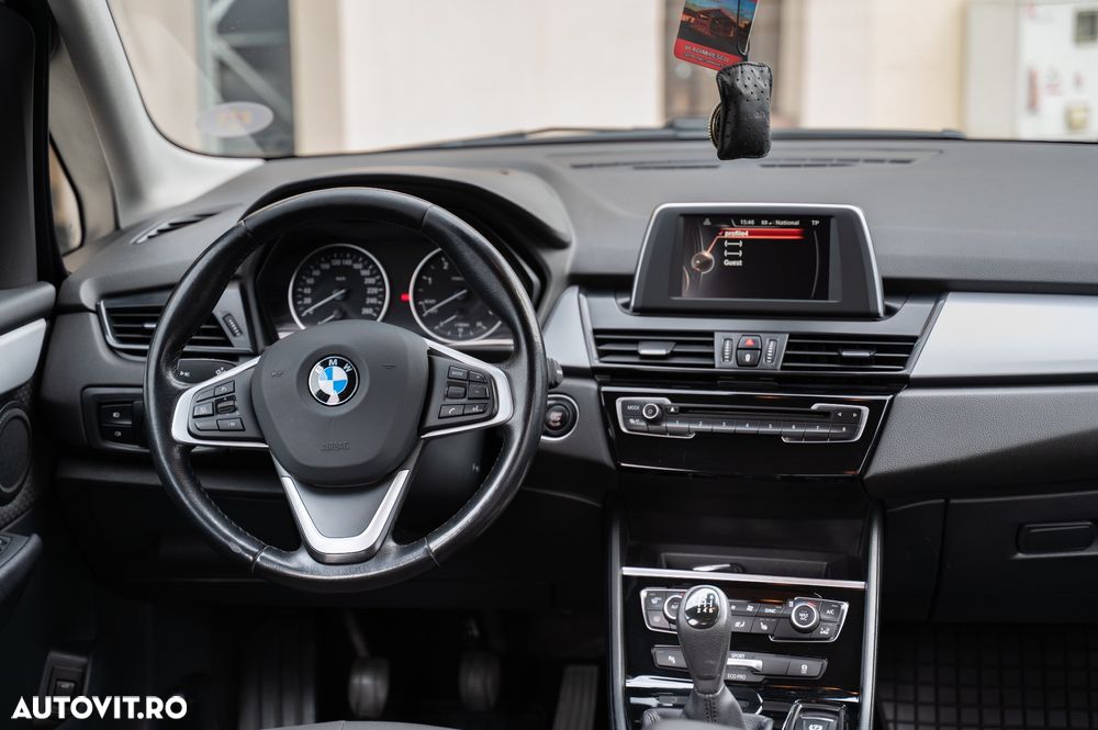 BMW Seria 2 218d Standard - 6