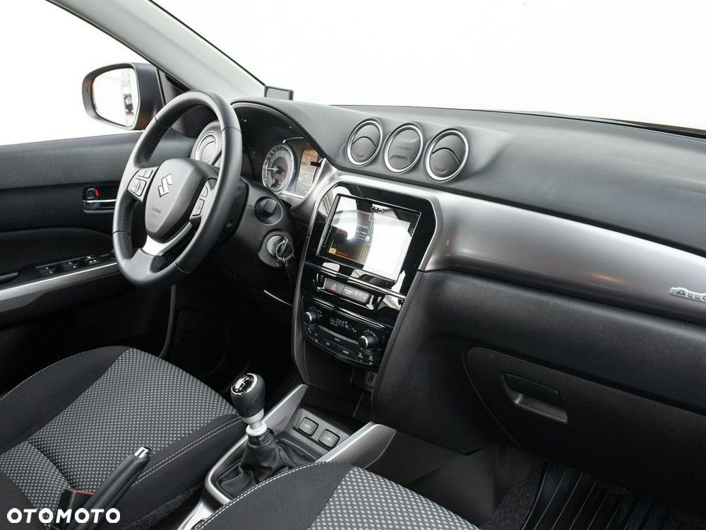Suzuki Vitara 1.4 Boosterjet SHVS Premium 4WD - 35