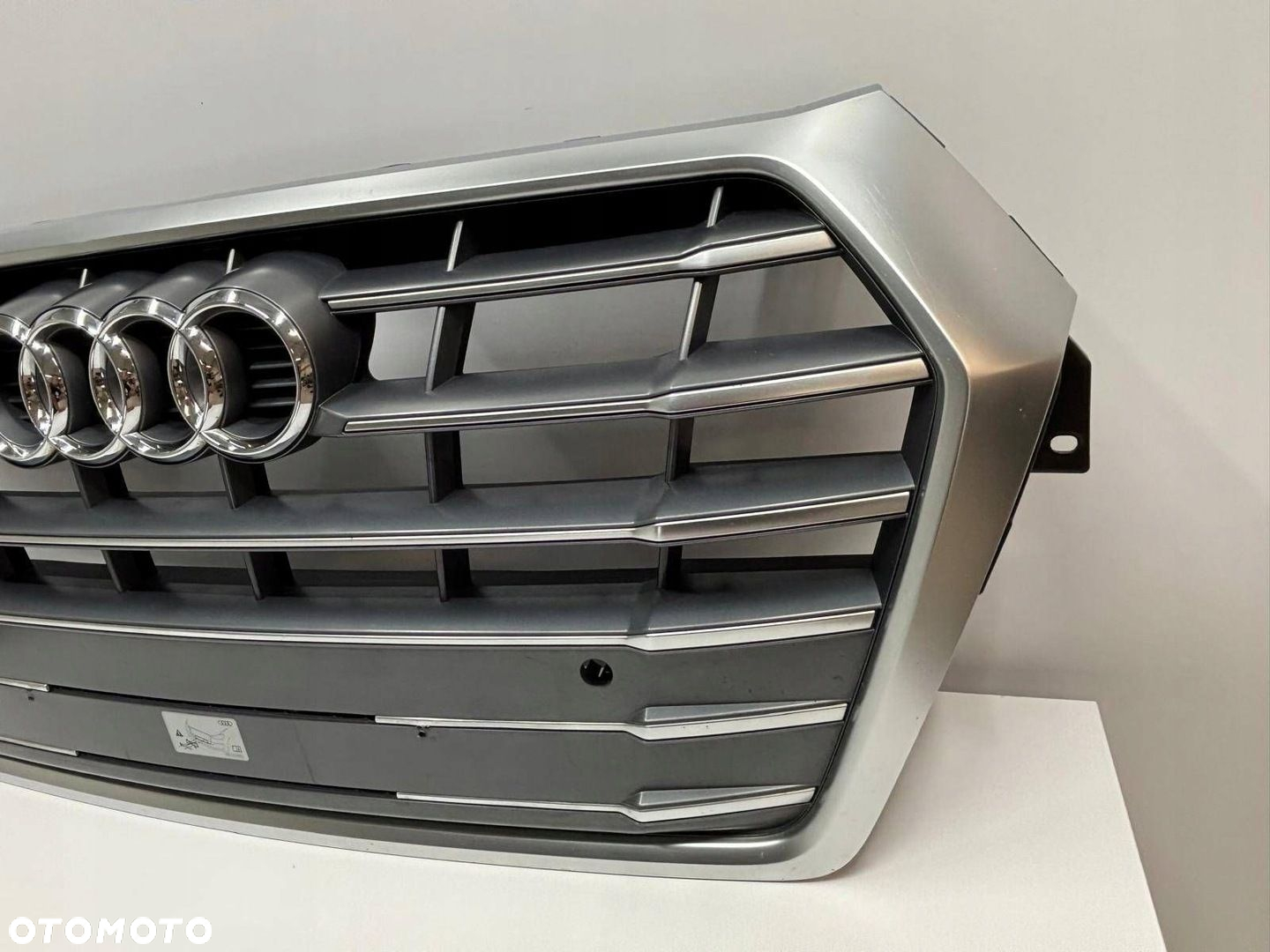 Audi Q5 80A S-Line Grill Atrapa Zderzaka 80A853651C - 5