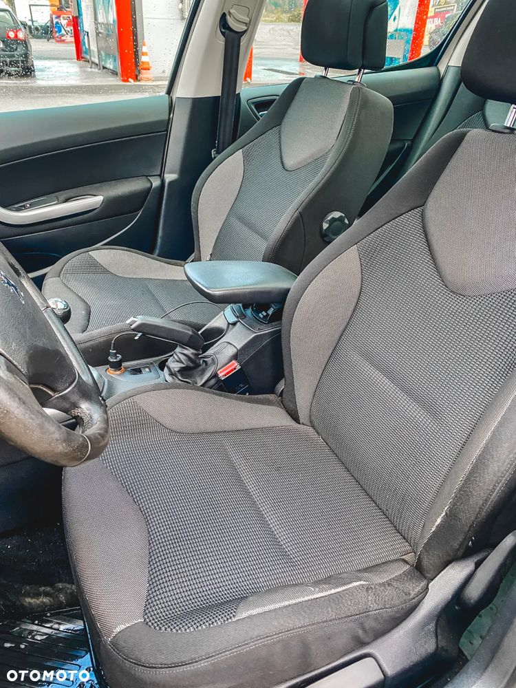 Peugeot 308 1.6 HDi Premium Plus - 10