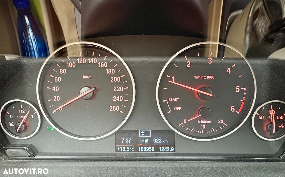 BMW Seria 3 318d - 12