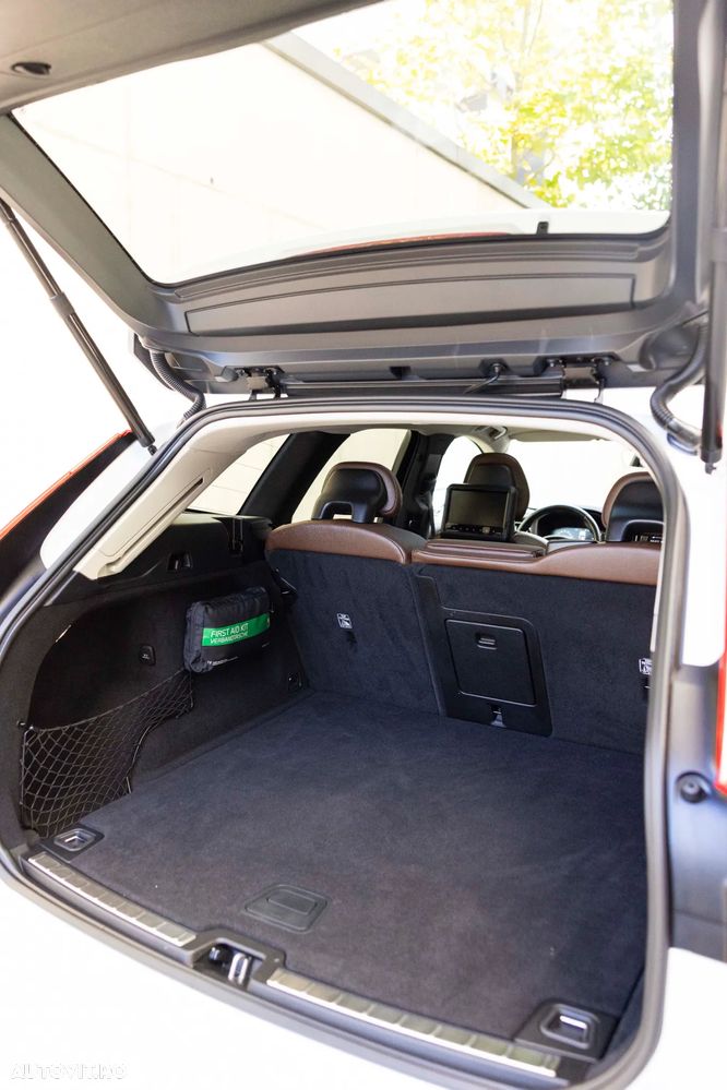 Volvo XC 60 T5 AWD Inscription - 39