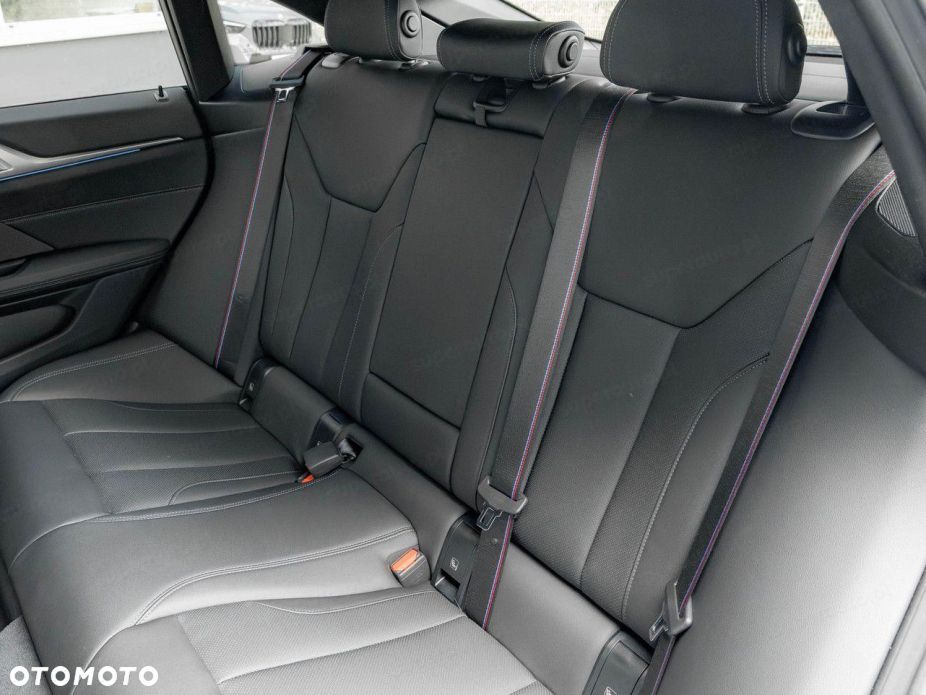 BMW i4 83.9kWh xDrive 40 M Sport - 15