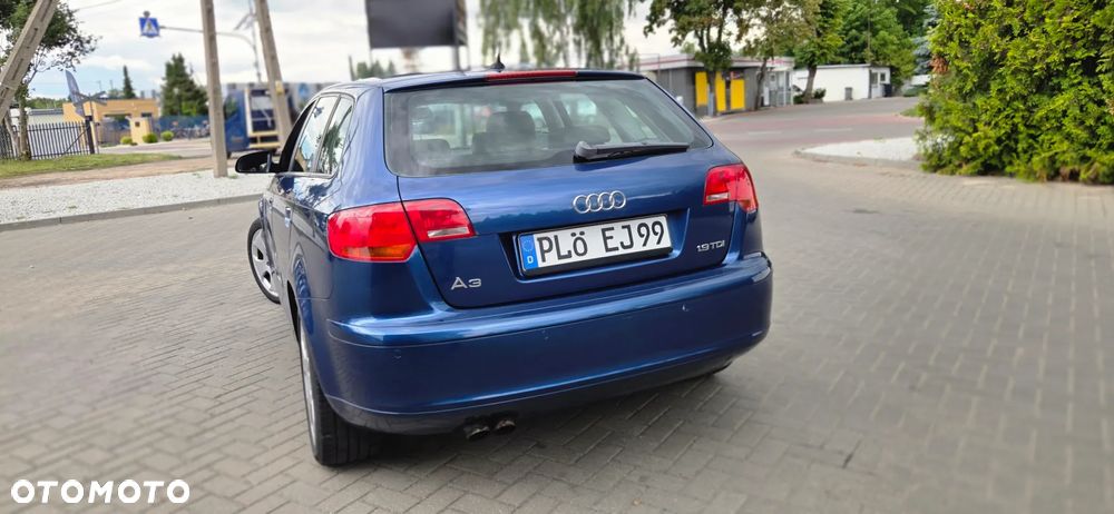 Audi A3 Sportback 1.9 TDI Ambiente - 12