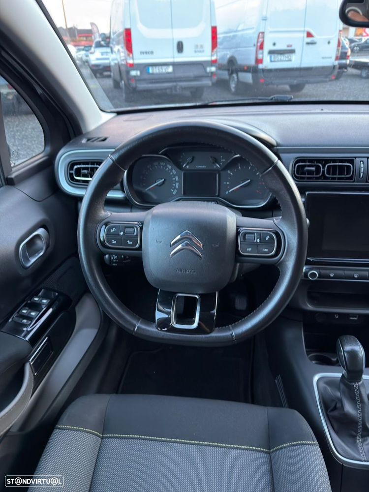 Citroën C3 1.2 PureTech Shine - 32