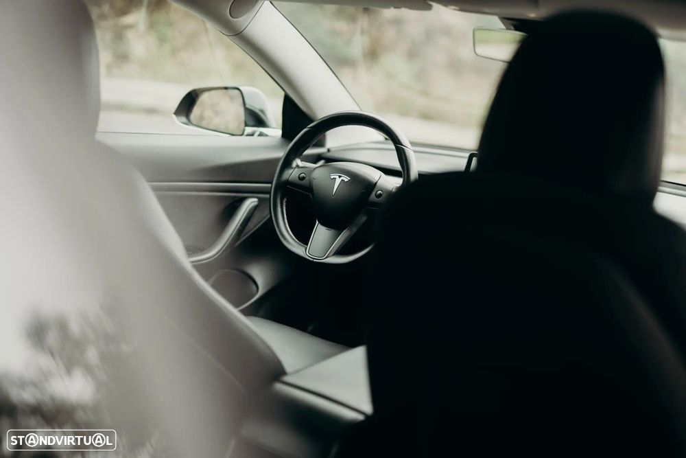 Tesla Model 3 Long Range AWD Dual Motor - 46