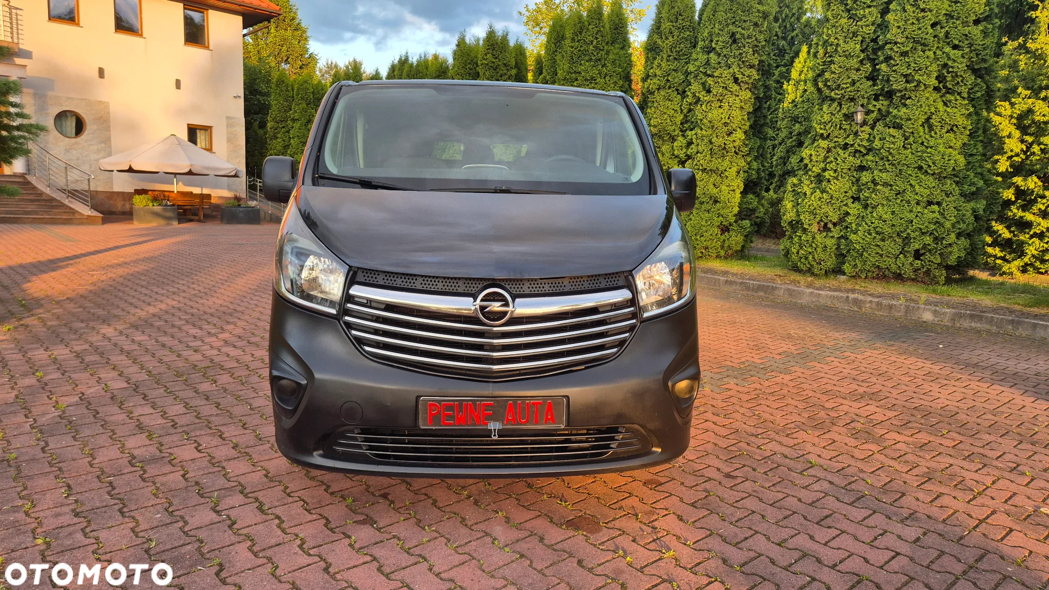 Opel Vivaro - 16