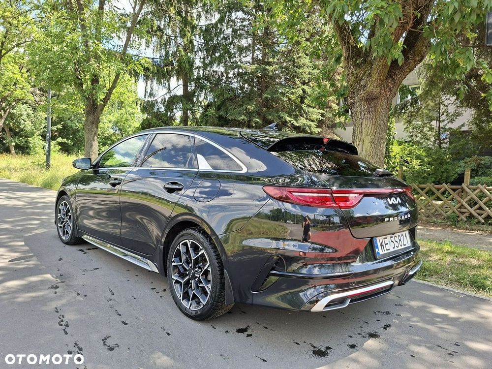 Kia ProCeed - 10