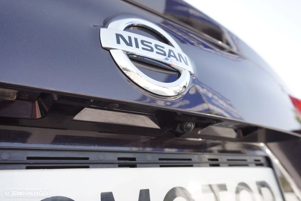 Nissan Qashqai 1.6 dCi Xtronic N-Connecta - 17