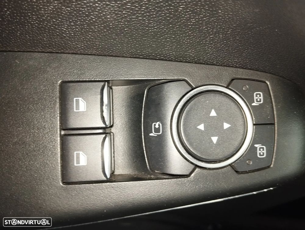 Ford Fiesta 1.5 TDCi Titanium - 15