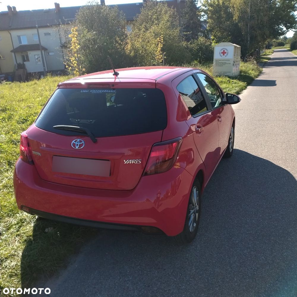 Toyota Yaris 1.33 Premium - 3