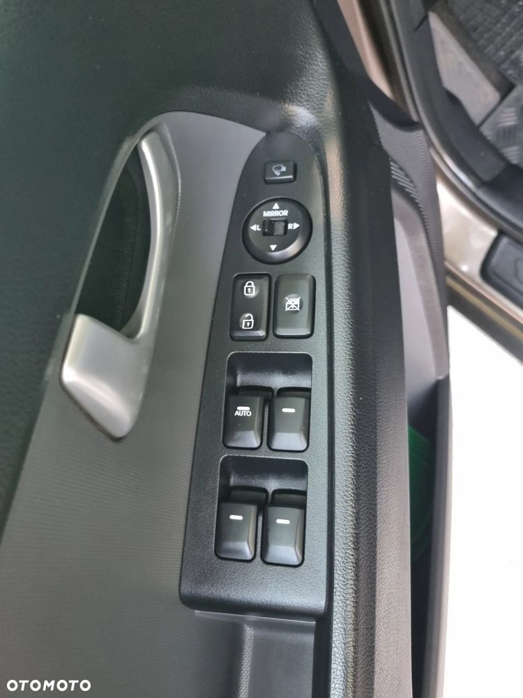 Kia Sportage 1.7 CRDI L 2WD - 11