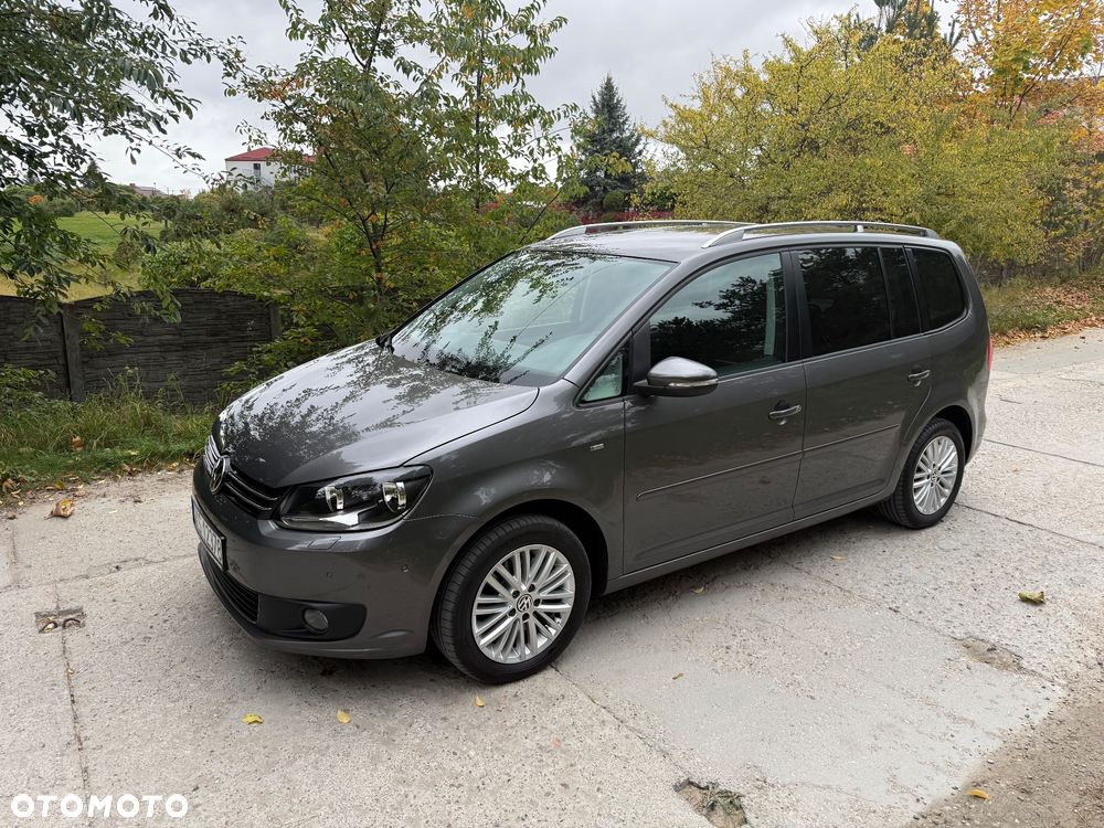Volkswagen Touran - 1