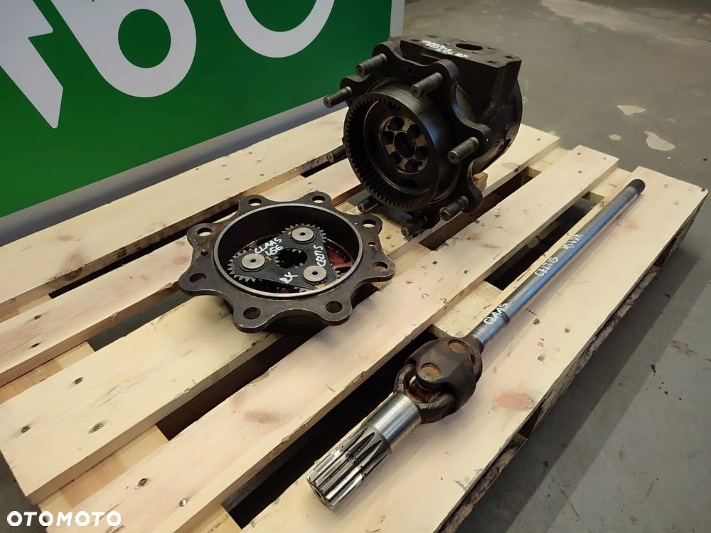 Zwolnica zwrotnica 18911 piasta półoś CLAAS CELTIS 456 RX - 7