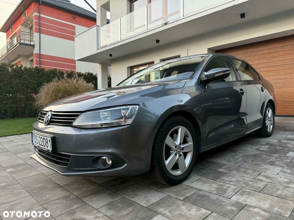 Volkswagen Jetta 1.2 TSI BMT Comfortline - 2