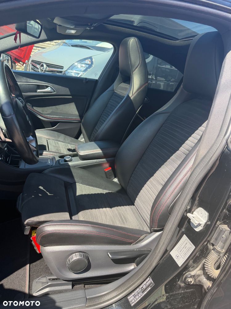 Mercedes-Benz CLA 200 7G-DCT AMG Line - 11