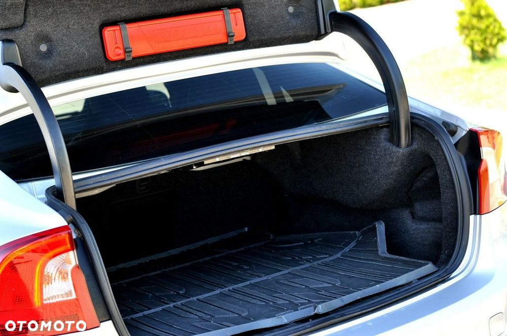 Volvo S60 - 18