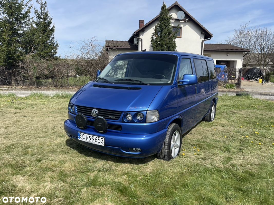 Volkswagen Multivan - 1