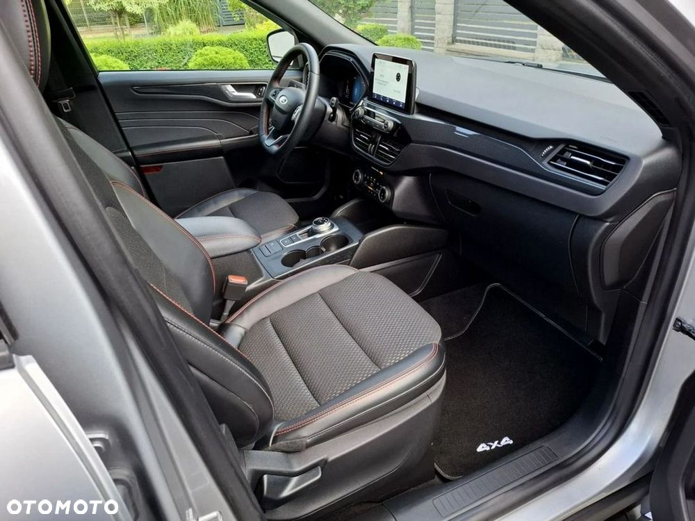 Ford Kuga 2.5 Duratec FHEV 4x4 ST-LINE X - 12